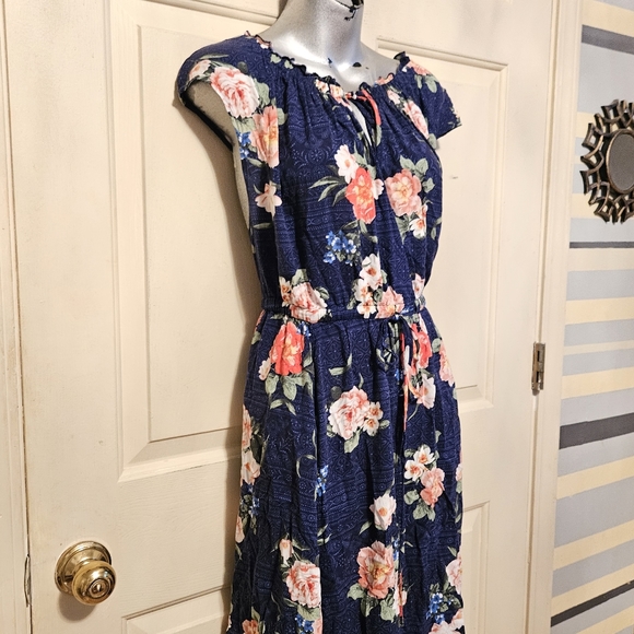 TORRID Mini Challis Tie-Front Skater Dress - Picture 11 of 11